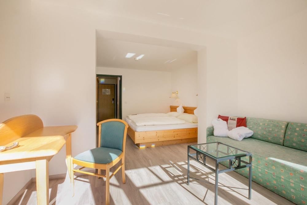 Schuetz Hotel Obertauern Bagian luar foto