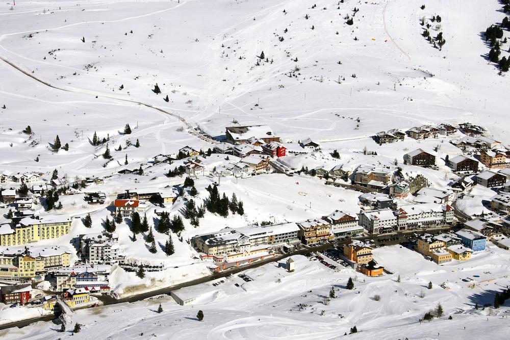 Schuetz Hotel Obertauern Bagian luar foto